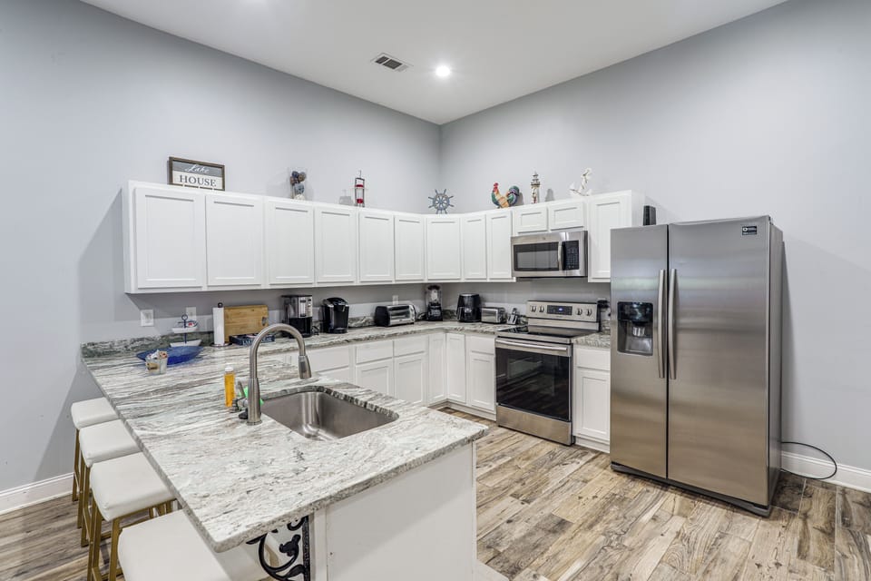 House (3 Bedrooms) | Interior