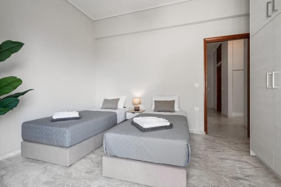Apartment, Patio, Garden View | Iron/ironing board, free WiFi, bed sheets