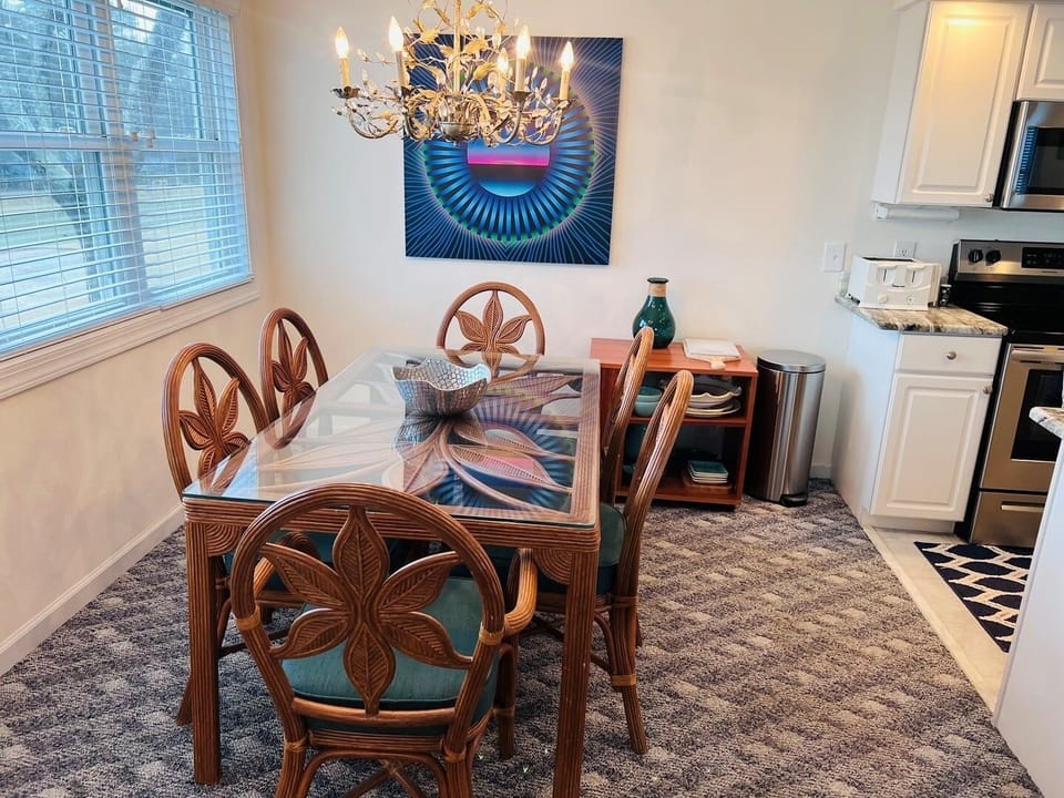 House, 2 Bedrooms | Dining