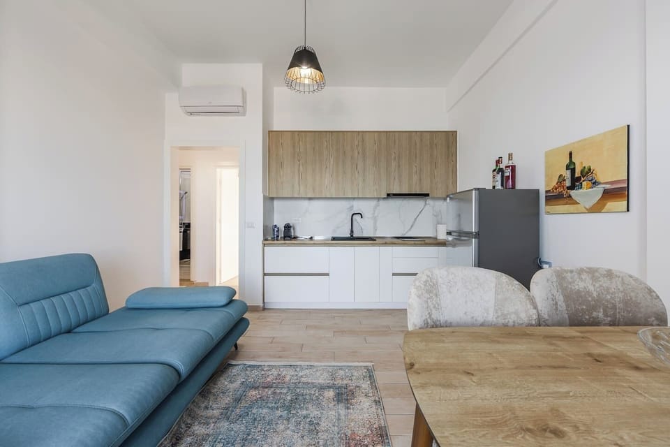 Fully-equipped kitchen and living room