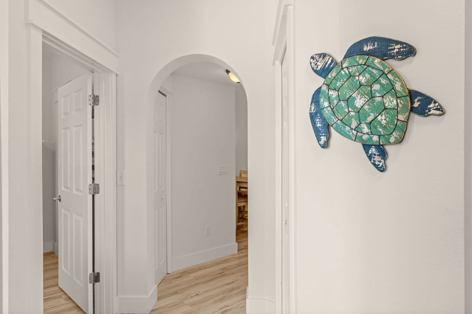 Condo, 3 Bedrooms | Interior