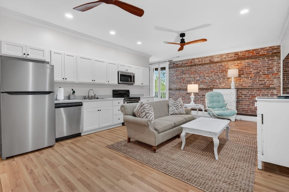 Apartment, 1 Bedroom | Living area | Smart TV