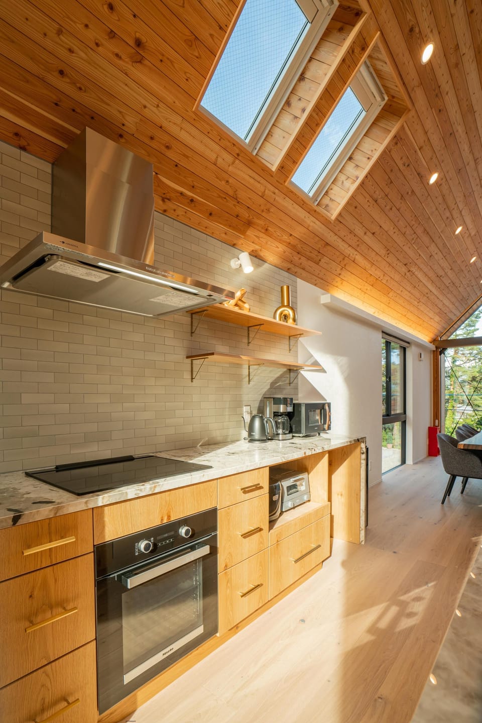 Luxury Chalet, 4 Bedrooms | Private kitchen | Fridge, microwave, oven, stovetop