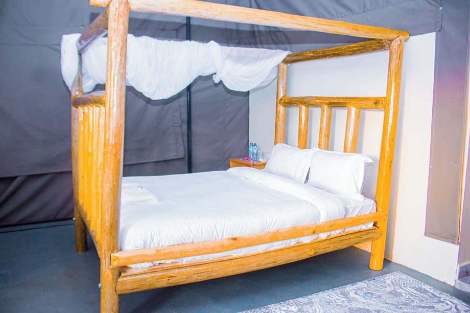 Luxury Cottage, River View | Desk, laptop workspace, free WiFi