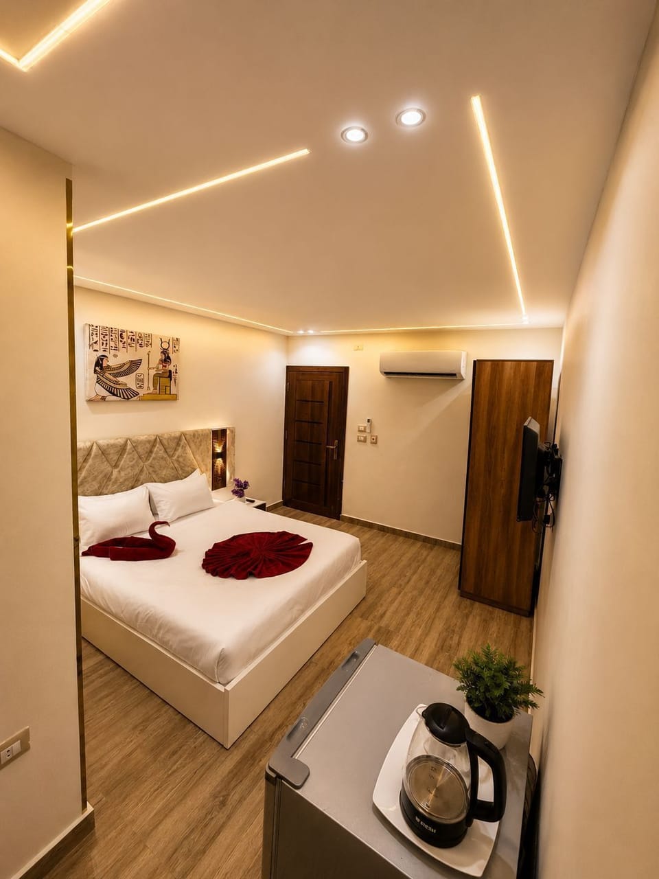 Deluxe Double Room, Mountain View | In-room safe, free WiFi