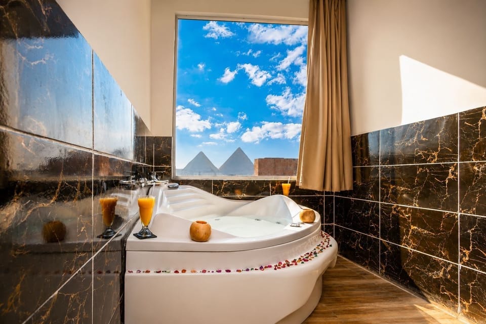 Deluxe Double Room, Mountain View | Bathroom | Free toiletries, towels, soap, shampoo