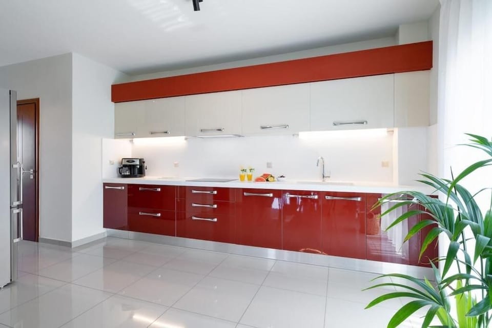 Superior Villa, Patio | Private kitchen | Coffee/tea maker, electric kettle