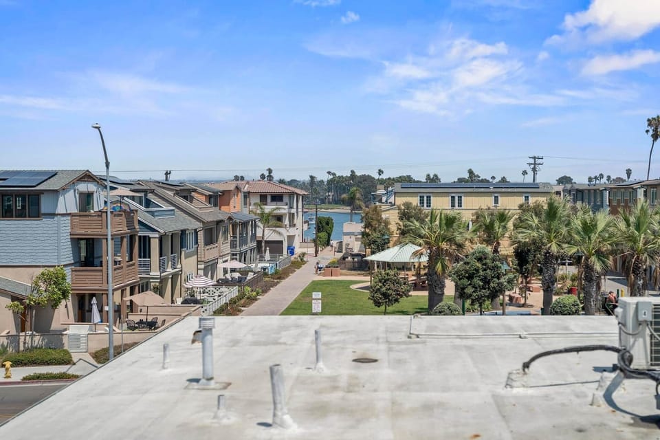 Guest bedroom views near belmont park san diego