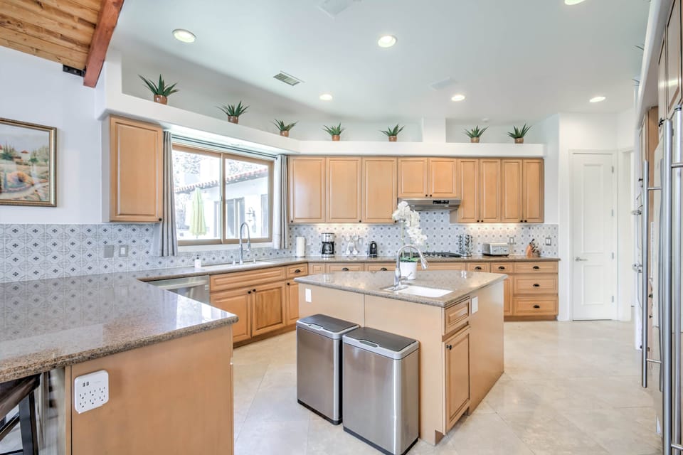 Designer kitchen mercury palms vacation home