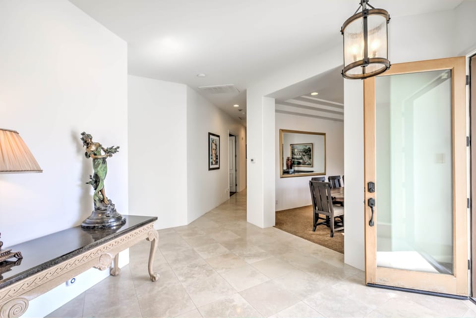 Mercury palms Foyer