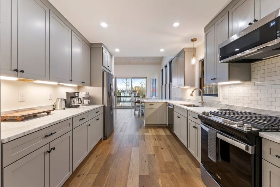 Fully stocked kitchen
