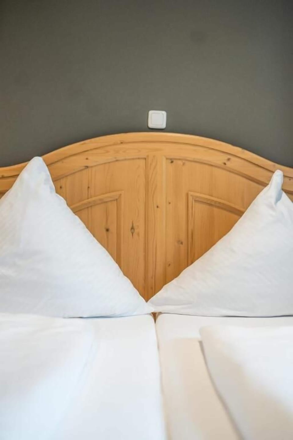 Classic Double Room, Garden View | In-room safe, WiFi (free)