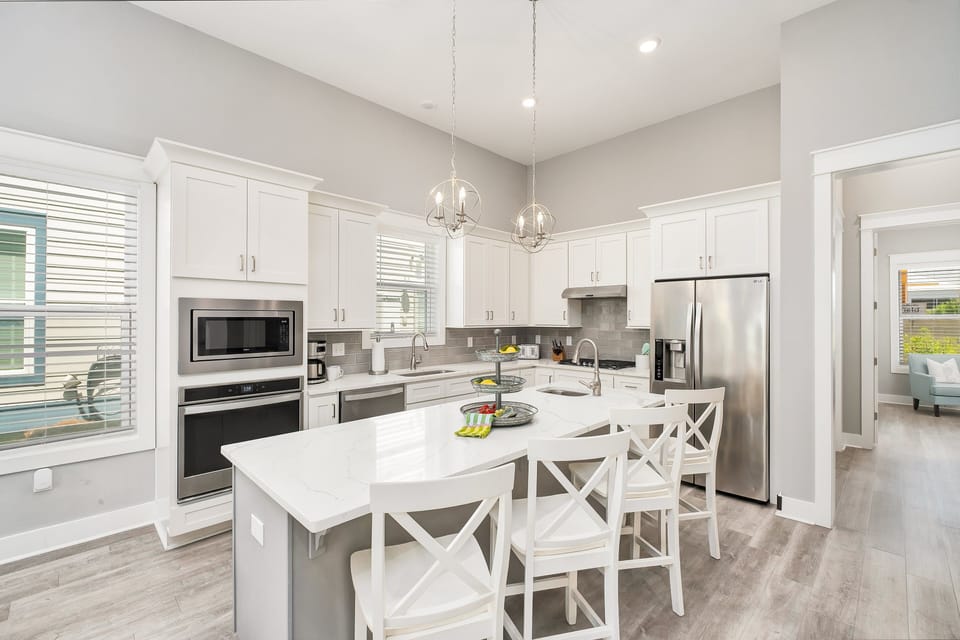 Beautiful and fully stocked kitchen