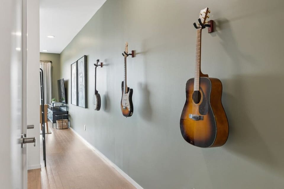 Inviting and thoughtful decor to welcome you as soon as you enter the condo.