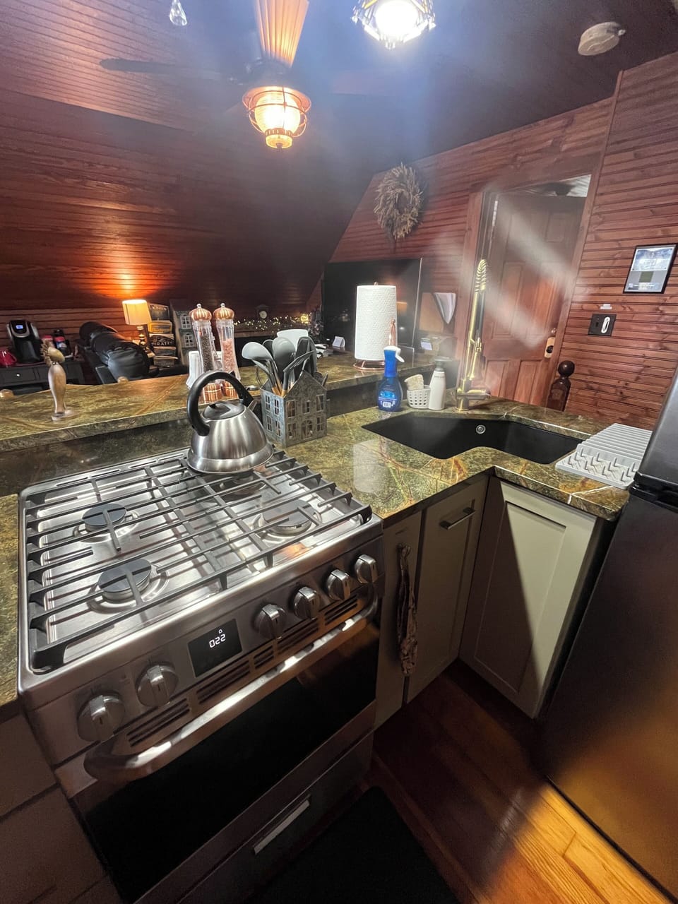 Private kitchen