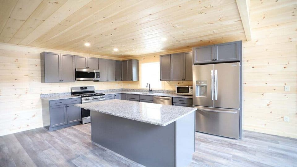 New Constructed Home with New Kitchen in Thornton