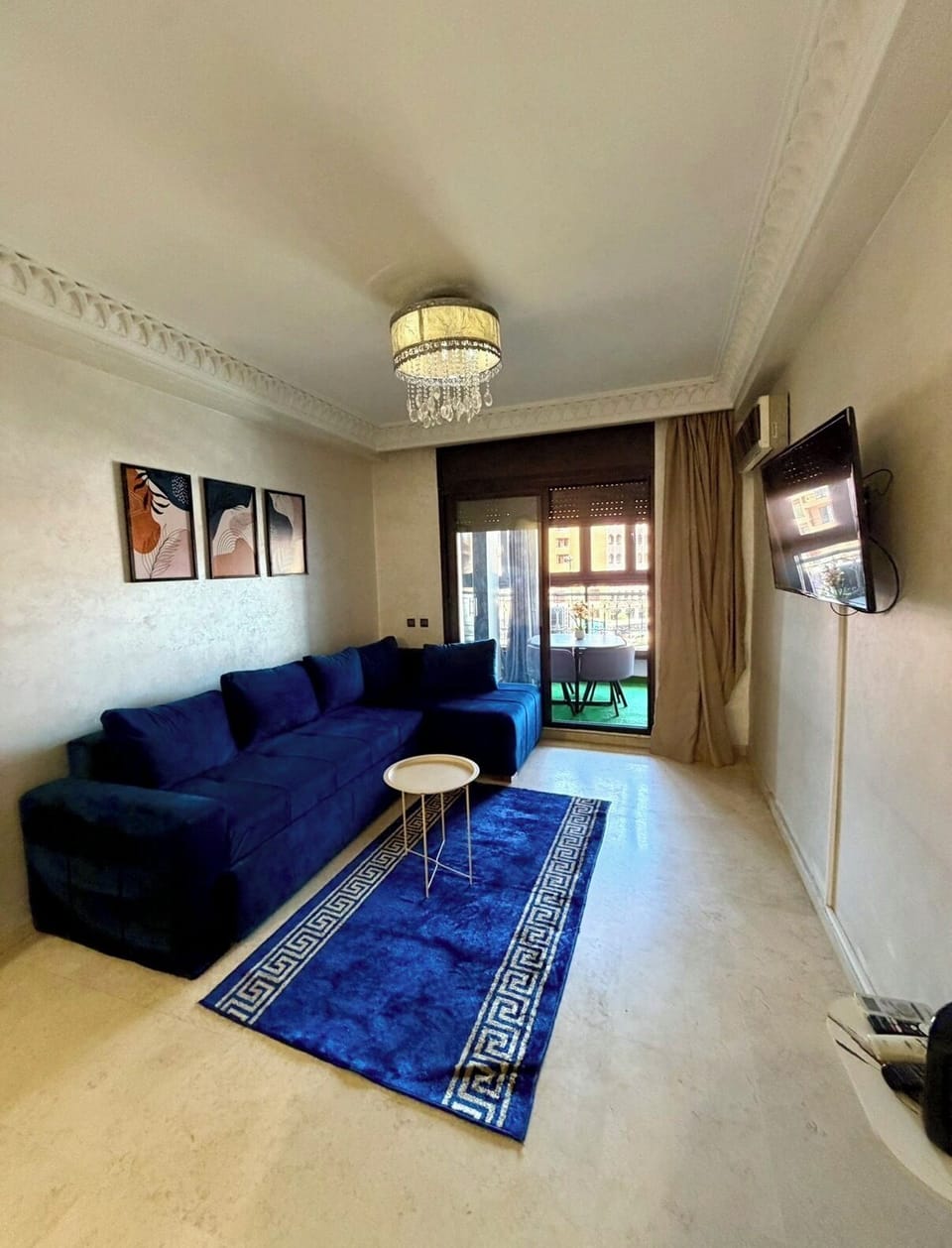 Studio, City View | Living area