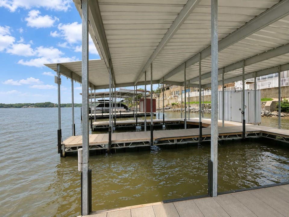 Dock