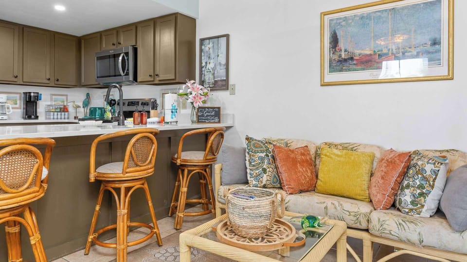 Condo, Multiple Beds (Lei Lani Village 214) | Interior