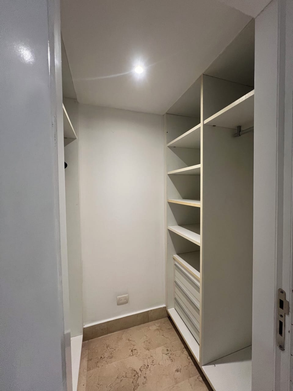 Panoramic Apartment, Balcony, Ocean View | Wardrobe