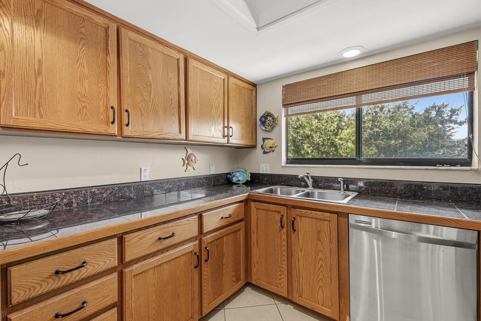 Condo, Multiple Beds (Sea Woods 248) | Private kitchen