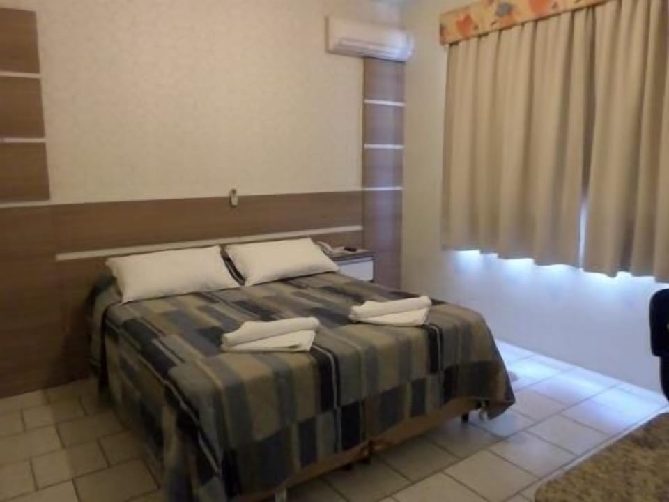 Luxury Double Room | Minibar, desk, blackout drapes, soundproofing