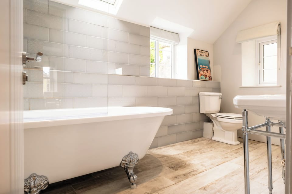 Old Bank Flat Beautiful Cotswold Apt House in Bourton-on-the-Water