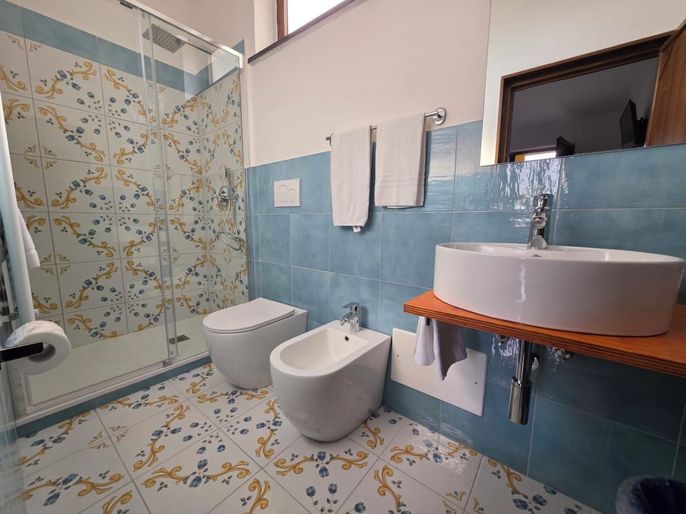 Standard Double Room | Minibar, desk, iron/ironing board, free WiFi