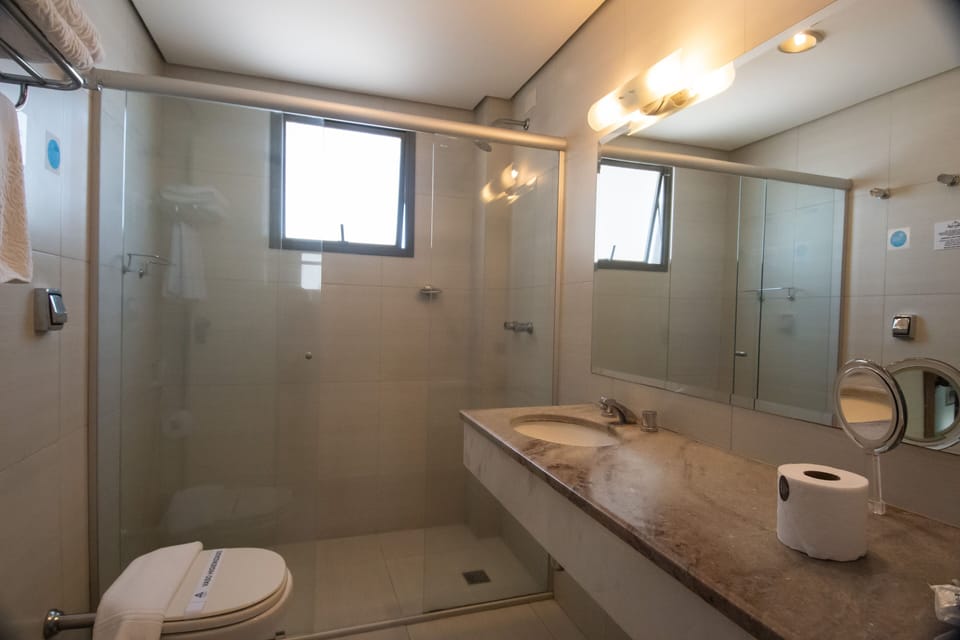 Standard Twin Room, 1 Double or 2 Twin Beds | Minibar, in-room safe, desk, blackout drapes