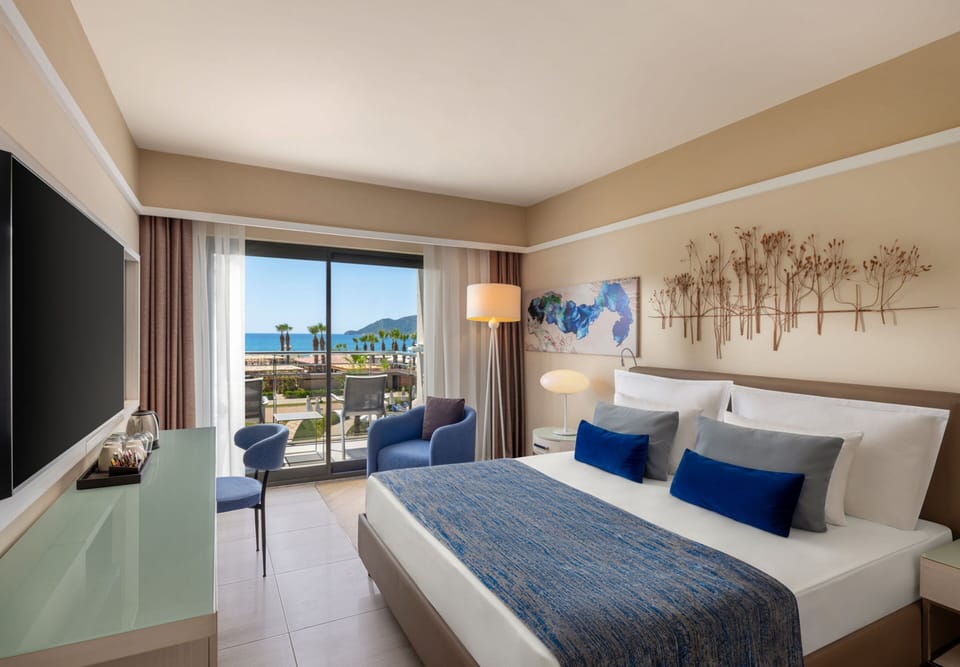 Family Room, Sea View (Superior) | Free minibar, in-room safe, desk, iron/ironing board