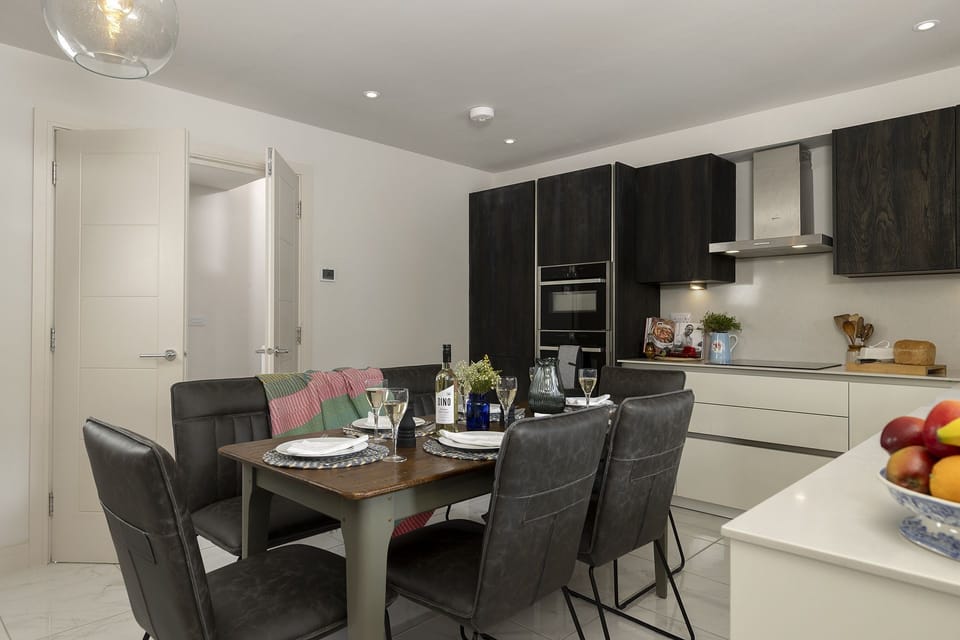 The Copper Kitchen/Dining Area - StayCotswold