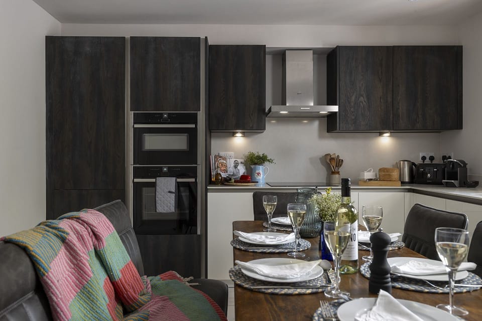 The Copper Kitchen/Dining Area - StayCotswold