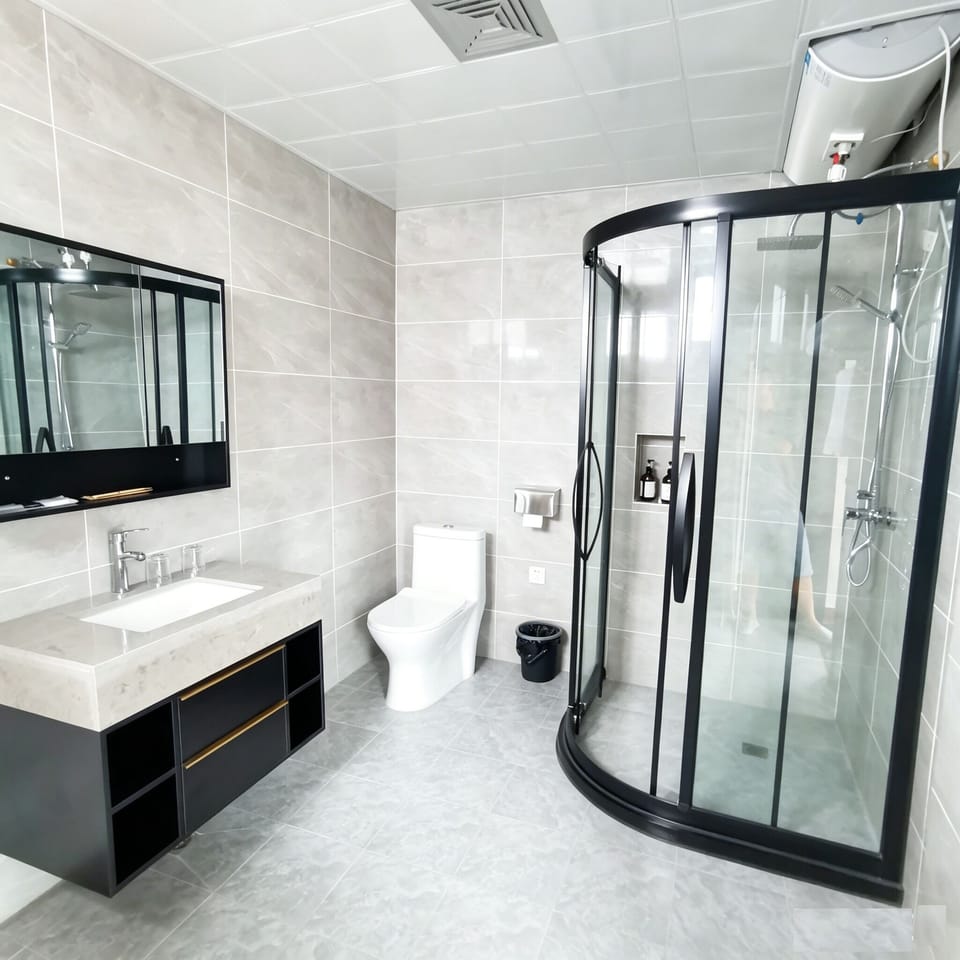 Exclusive Double Room, Mountain View | Bathroom | Hair dryer, slippers, towels, soap