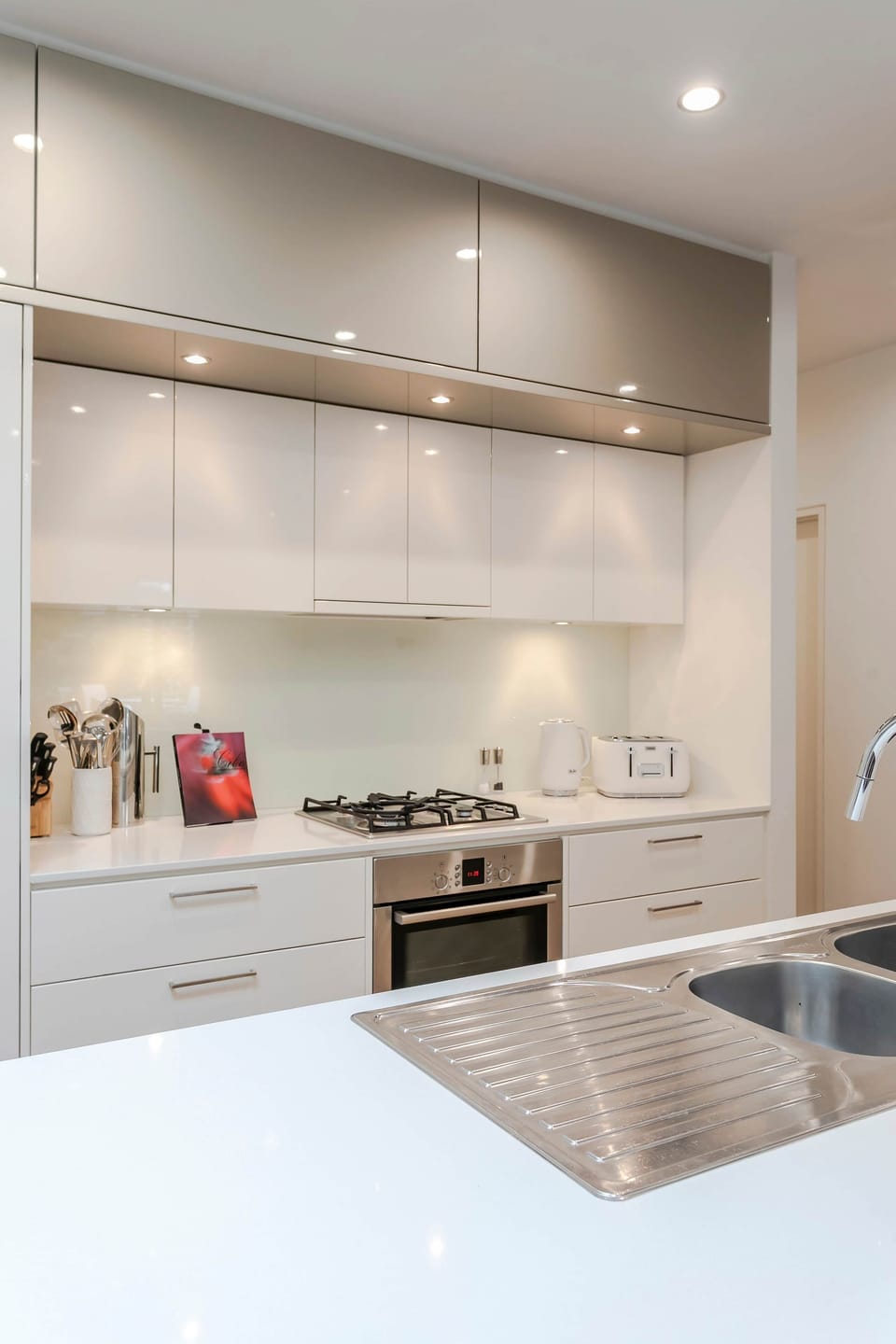 Kitchen - cooks will love the kitchen facilities and large bench space