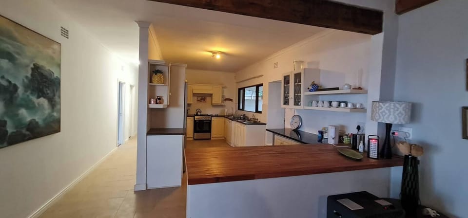 House, 3 Bedrooms, Accessible, Private Pool | Private kitchen