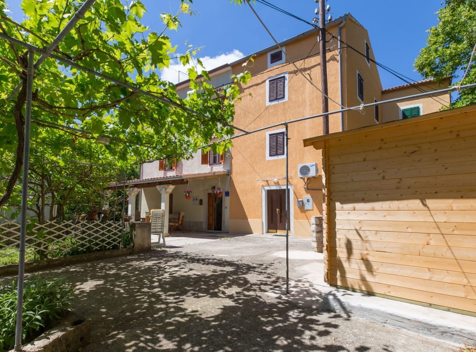 House (Holiday Home with Sea View) | Exterior