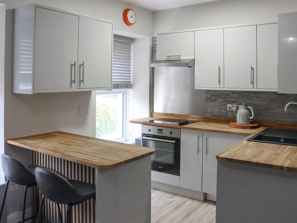 Kitchen | Platform 2 - Platform Retreat, Haverfordwest
