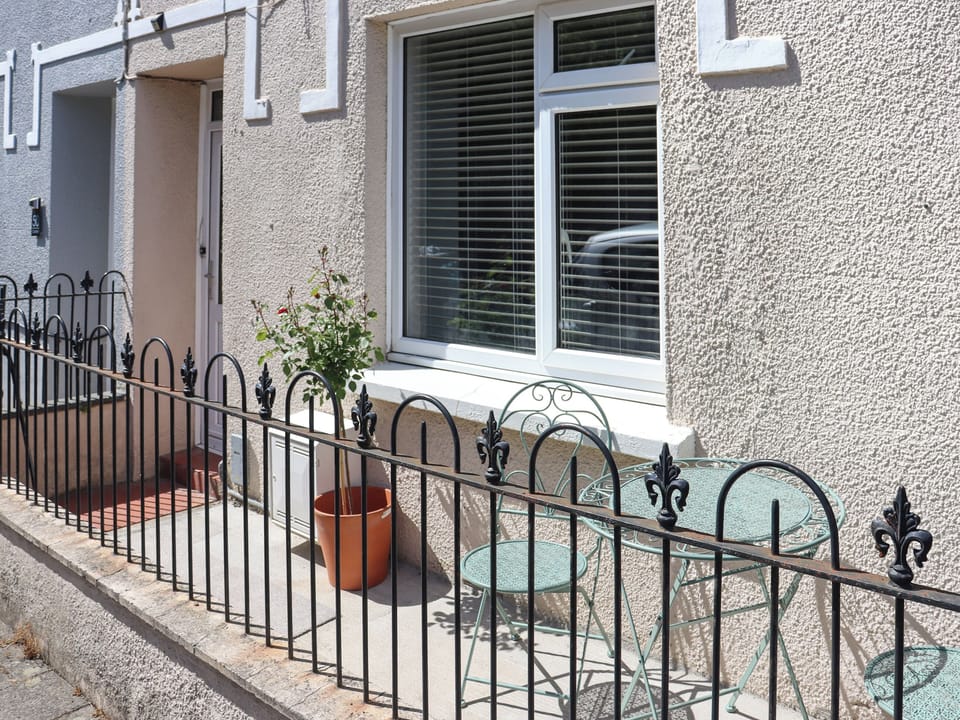 Exterior | Platform 2 - Platform Retreat, Haverfordwest
