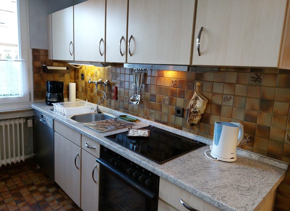 Apartment, 2 Bedrooms, Non Smoking, Kitchen | Private kitchen