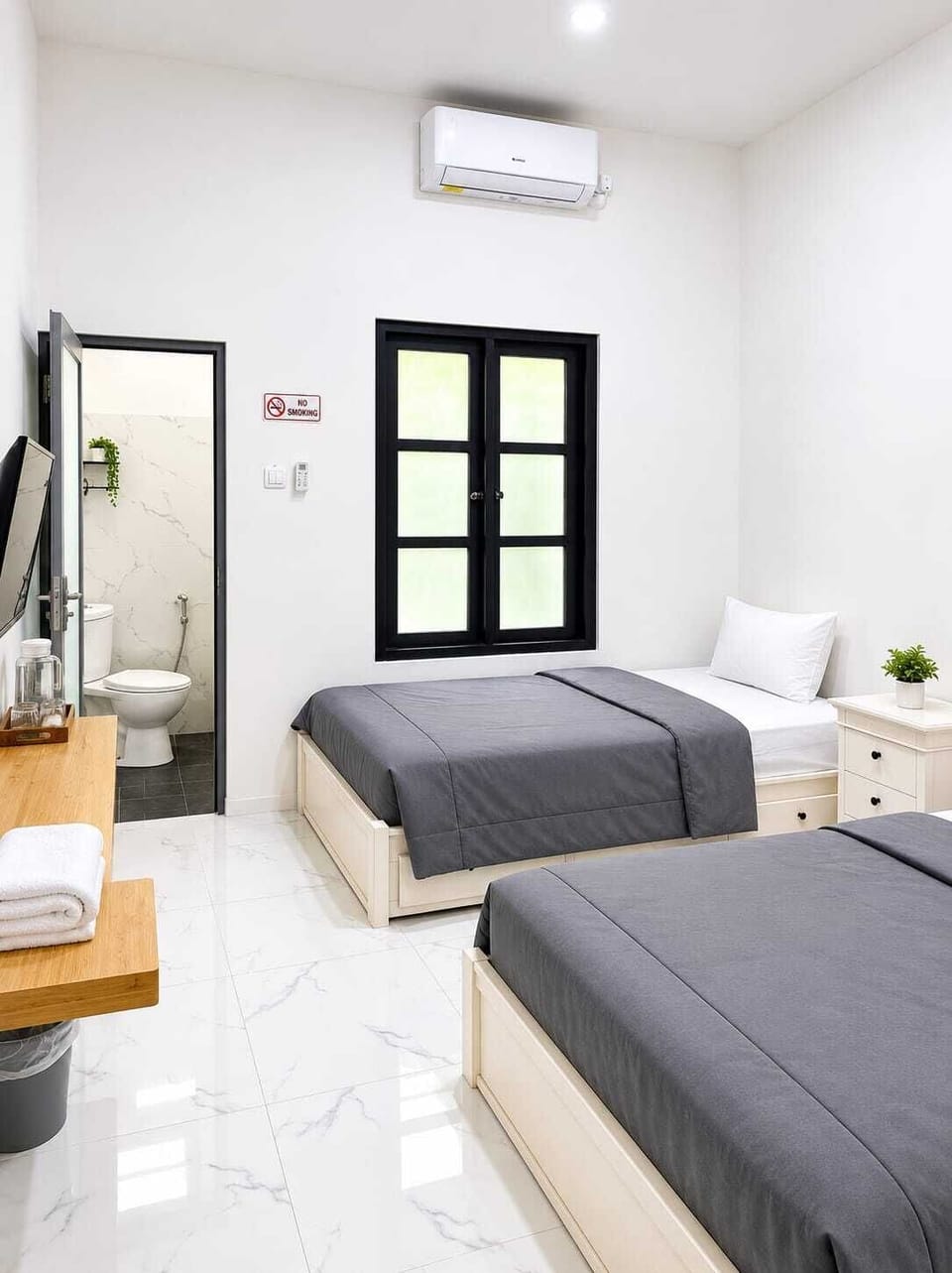 Free WiFi, bed sheets