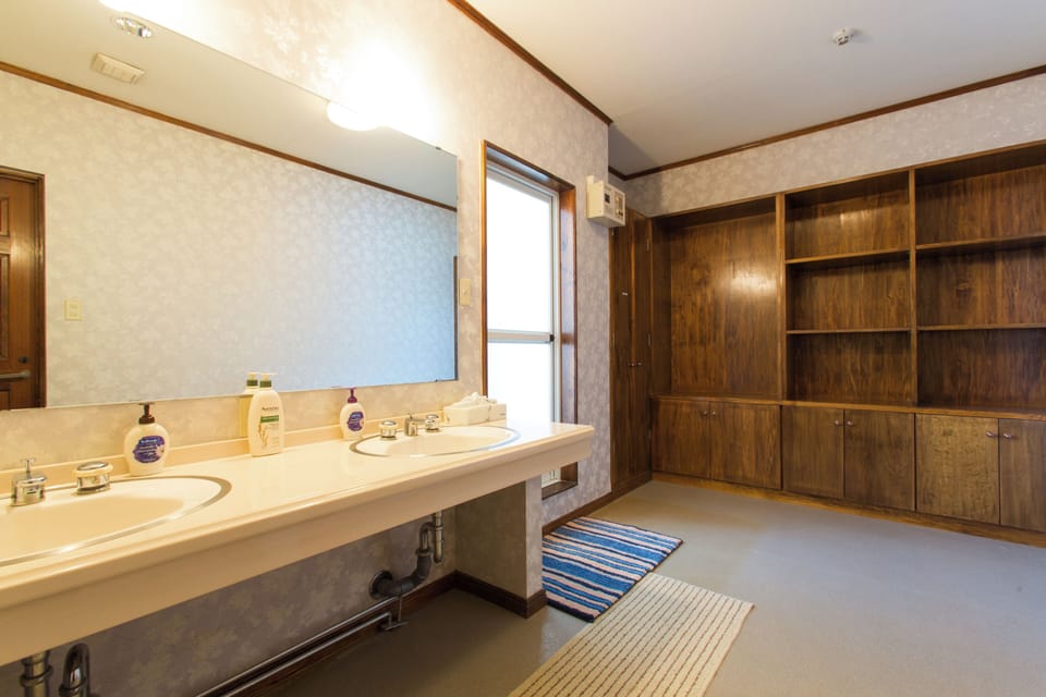 Hair dryer (on request), towels, soap, shampoo