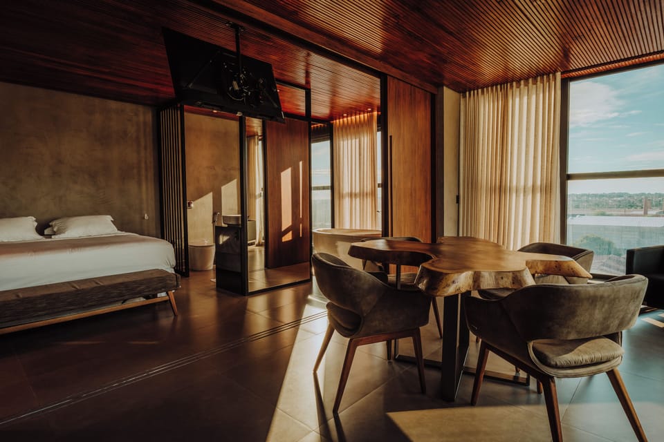 Luxury Loft, Bathtub | Minibar, desk, blackout drapes, iron/ironing board (on request)