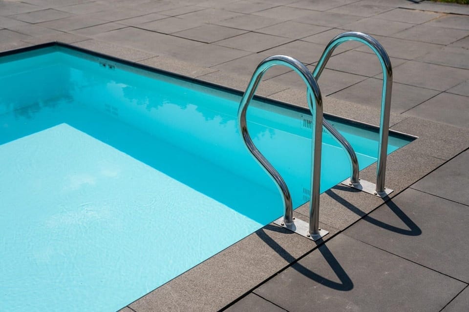 Holiday Home Swimming Pool