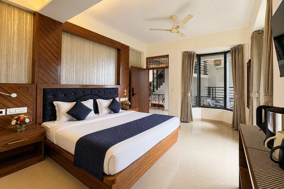  Deluxe Room With Garden View | Premium bedding, desk, WiFi (free), bed sheets