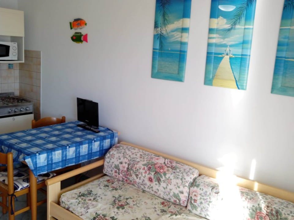 Studio, Terrace, Ocean View | Interior