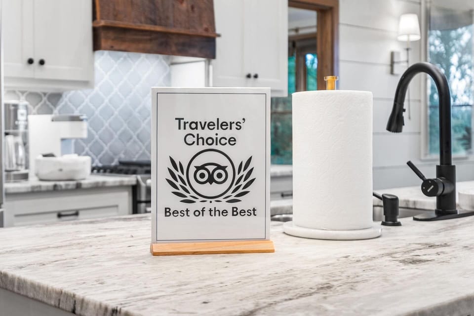 HOST RANKED IN THE TOP 10% WORLD WIDE FOR HOSPITALITY EXCELLENCE.
(Check out the BIG thick quality paper towels.)