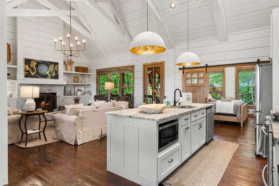 KITCHEN CORNER FACING MAIN ENTRY DOOR