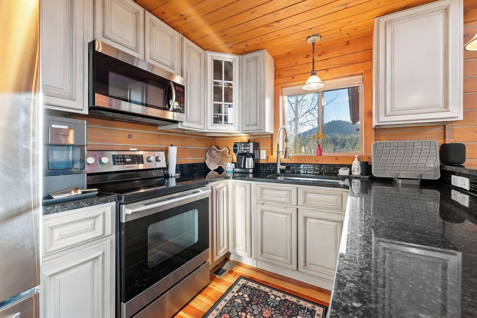 Cook with scenic mountain views and everything needed for easy, home-style meals.