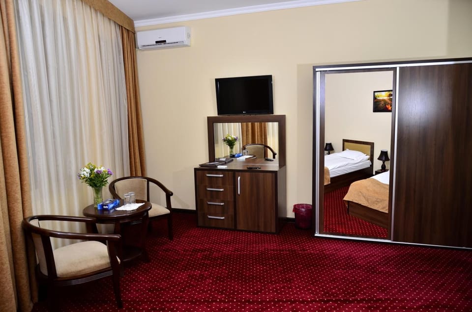 Minibar, in-room safe, desk, soundproofing