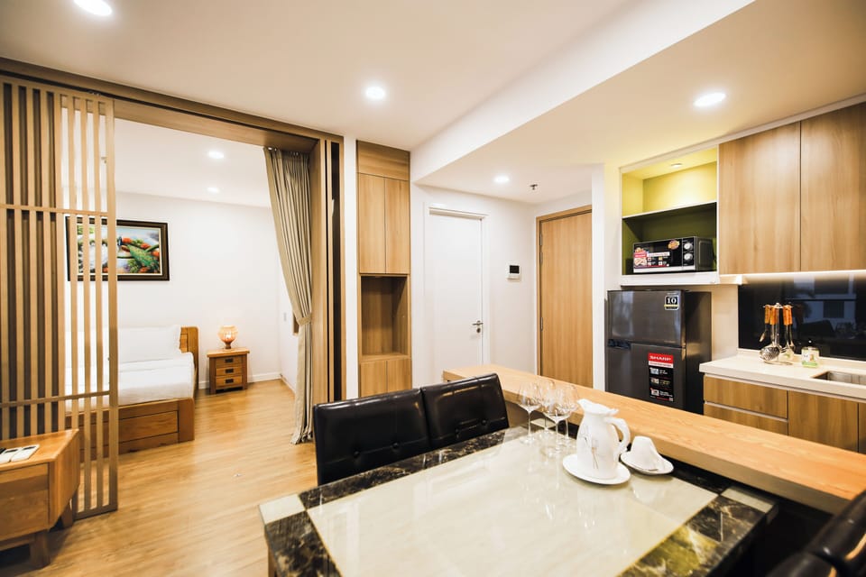 Superior Apartment, 1 Bedroom, Balcony, City View | Interior